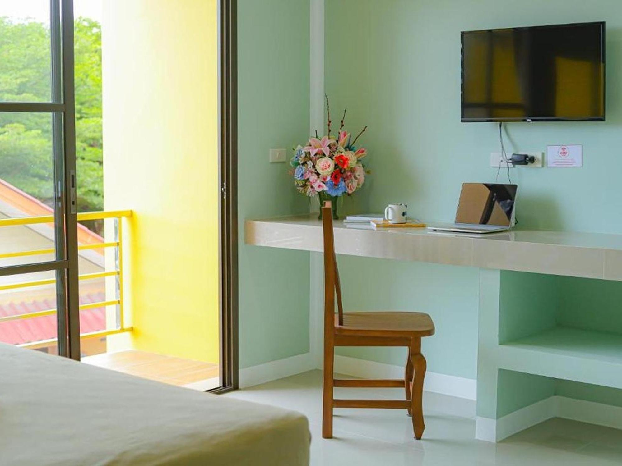 J & Ariya Hotel Near Samui Airport And Koh Phangan Pier Bophut Bagian luar foto